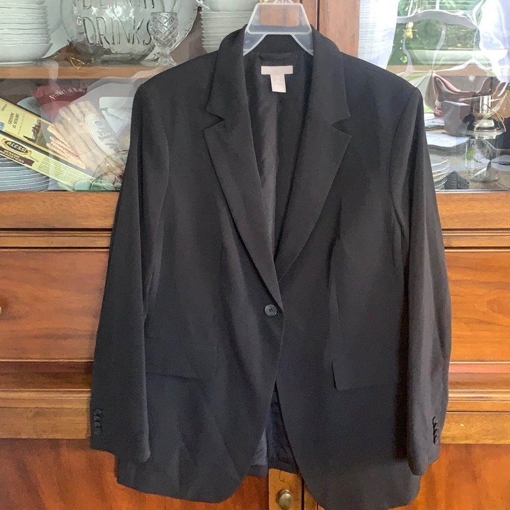 Blazer - Picture 1 of 4